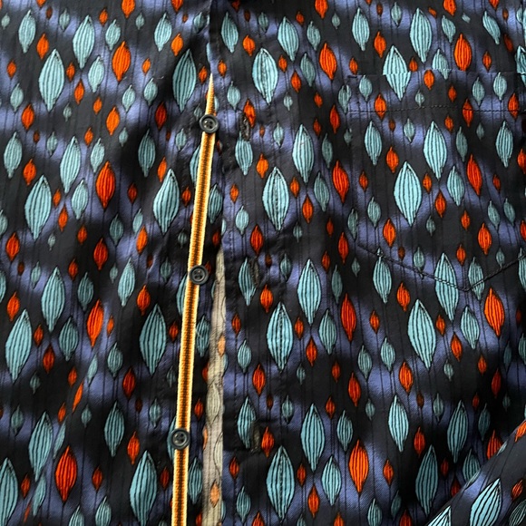 Elvis Presley long sleeve distressed shirt NWOT - Picture 6 of 9